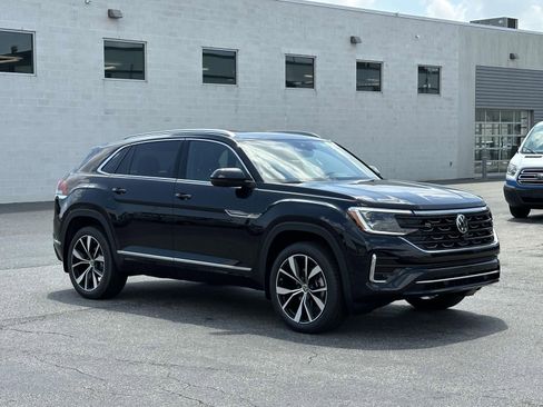 New 2025 Volkswagen Atlas Cross Sport SEL Premium R-Line image 8