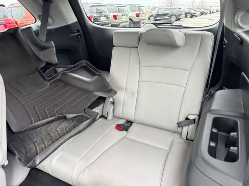 Used 2021 Honda Pilot Touring image 18