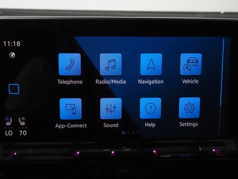 Used 2025 Volkswagen Atlas Peak Edition image 28