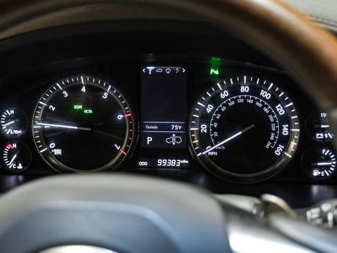 Used 2018 Lexus LX 570 4WD w/ Luxury Package image 23