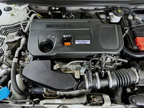 Used 2019 Honda Accord Touring image 34
