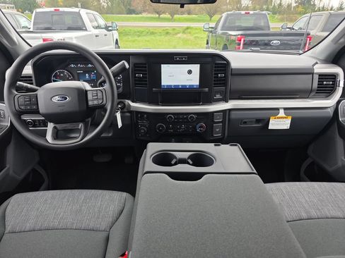 New 2026 Ford F350 XLT w/ 360-Degree Camera Package AWD/4WD image 5