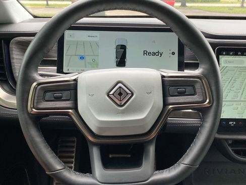 Used 2023 Rivian R1S Adventure image 17