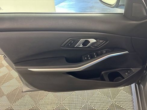 Used 2025 BMW 330i xDrive 330i xDrive image 13