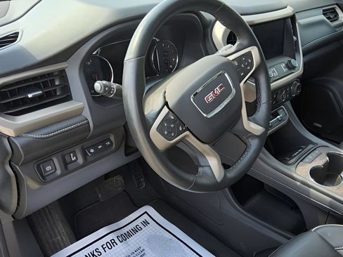 Used 2023 GMC Acadia Denali w/ Denali Ultimate Package AWD/4WD image 25