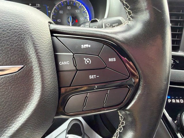 Used 2019 Chrysler Pacifica Touring Plus w/ S Appearance Package FWD image 33