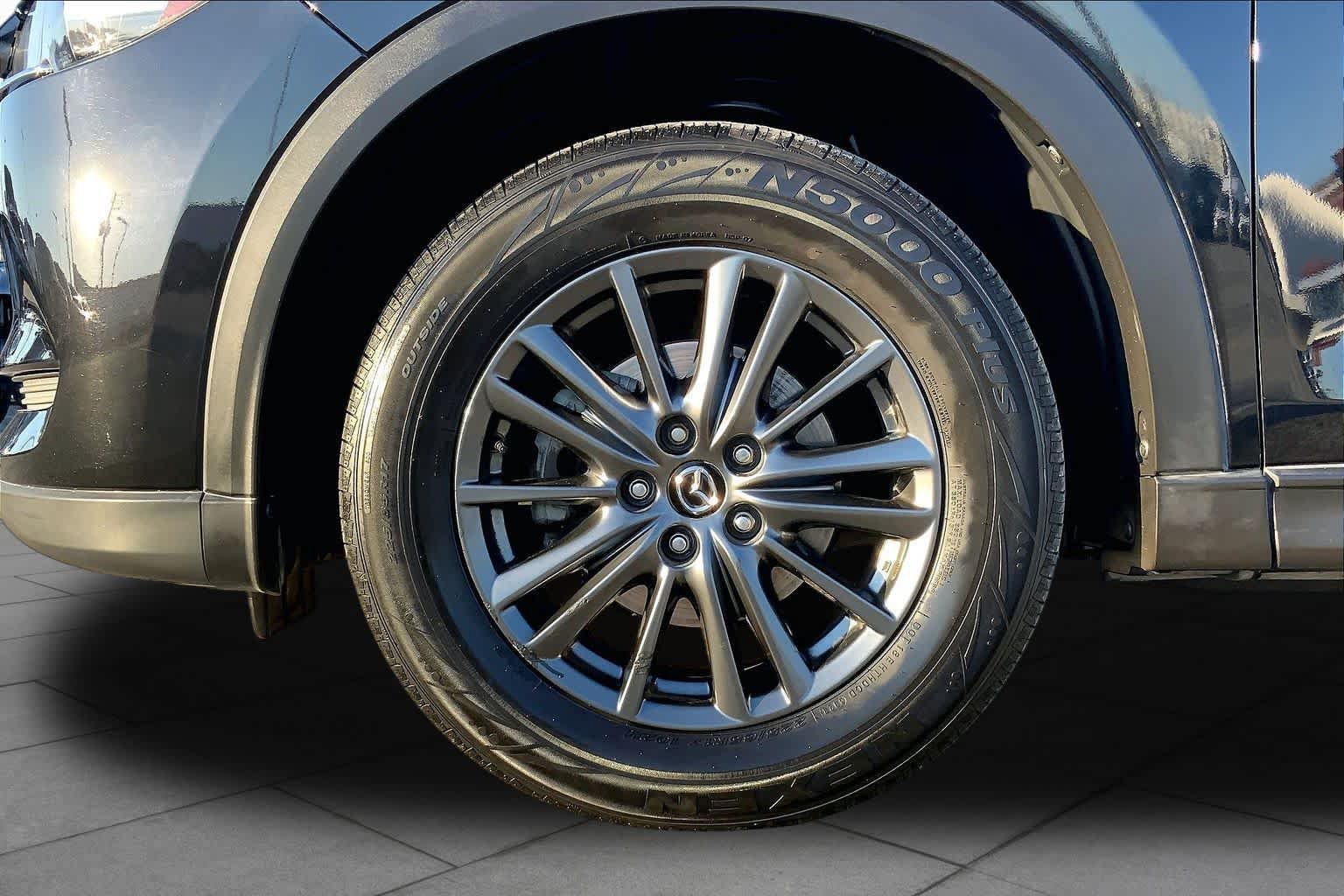 Used 2021 MAZDA CX-5 Touring FWD image 10