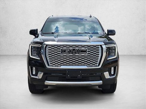 Used 2024 GMC Yukon Denali AWD/4WD image 2