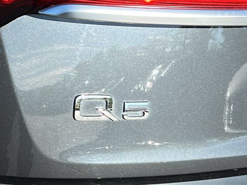 Used 2021 Audi Q5 2.0T Premium Plus w/ Premium Plus Package AWD/4WD image 28