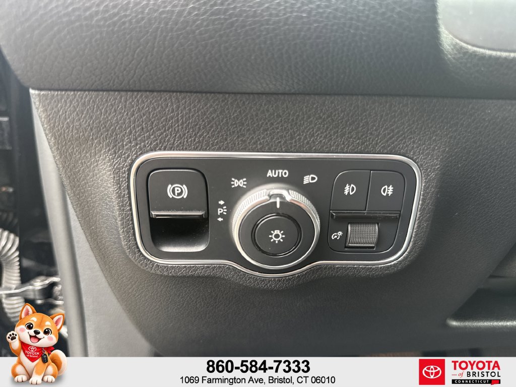Used 2022 Mercedes-Benz GLB 250 image 14