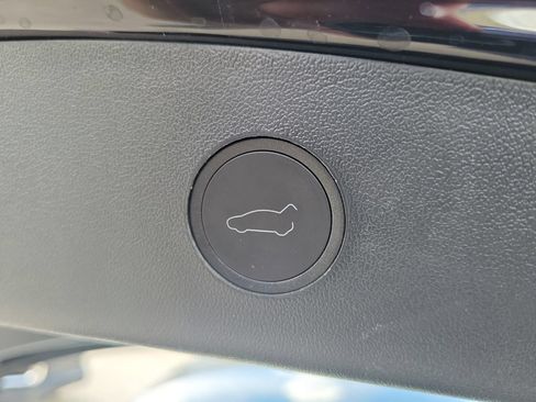 Used 2023 Tesla Model 3 Standard Range RWD image 7