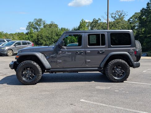 Used 2024 Jeep Wrangler Unlimited Sport AWD/4WD image 6