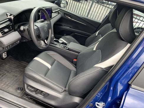 Used 2025 Toyota Camry SE FWD image 18