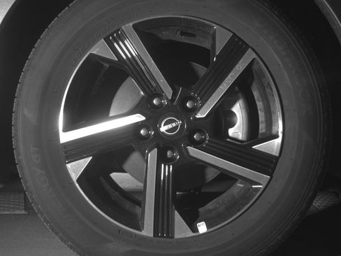 Used 2025 Nissan Sentra SV FWD image 13