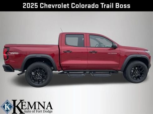 Used 2025 Chevrolet Colorado Trail Boss image 8
