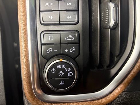 Used 2020 Chevrolet Silverado 2500 High Country w/ Z71 Off-Road Package AWD/4WD image 23