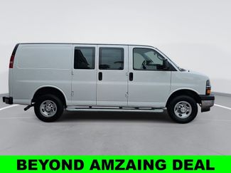 Used 2024 Chevrolet Express 2500 w/ Driver Convenience Package RWD video 2