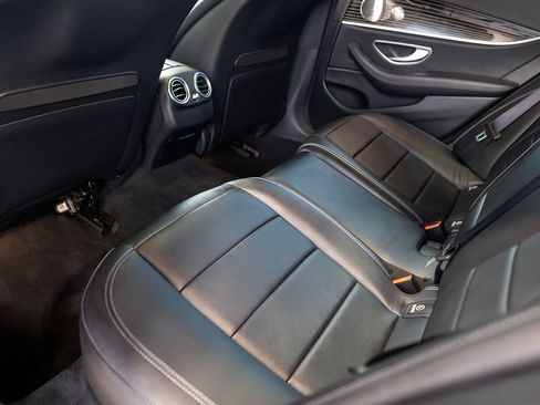 Used 2023 Mercedes-Benz E 450 4MATIC Sedan image 51