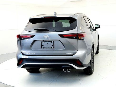 New 2026 Toyota Highlander XSE image 5