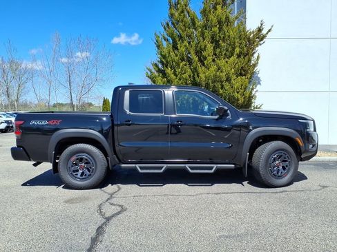 New 2026 Nissan Frontier PRO-4X w/ Pro-4x Convenience Package AWD/4WD image 3
