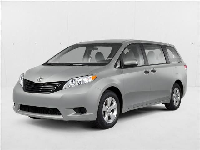 Used 2012 Toyota Sienna XLE AWD/4WD image 1
