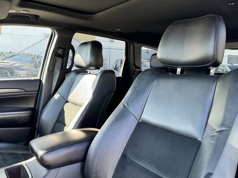 Used 2018 Jeep Grand Cherokee Altitude image 20