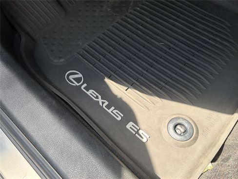 Used 2019 Lexus ES 350 F Sport w/ Accessory Package FWD image 40