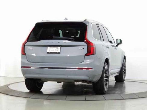 Certified 2025 Volvo XC90 B6 Plus image 12