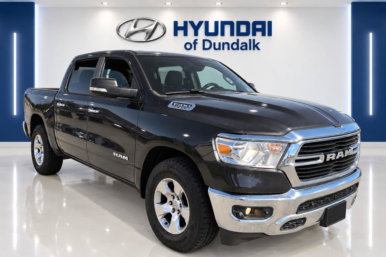Used 2019 RAM 1500 Big Horn AWD/4WD image 3