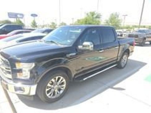 Used 2017 Ford F150 Lariat RWD image 1