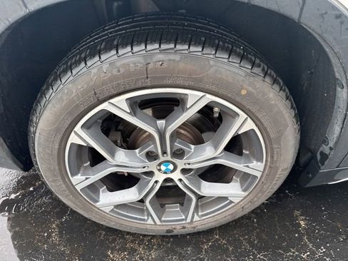 Used 2022 BMW X1 xDrive28i w/ Convenience Package AWD/4WD image 8