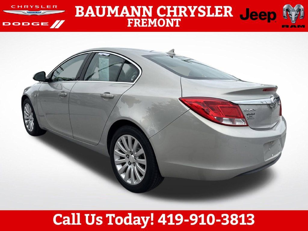 Used 2011 Buick Regal CXL w/ RL2 Preferred Equipment Group FWD image 5