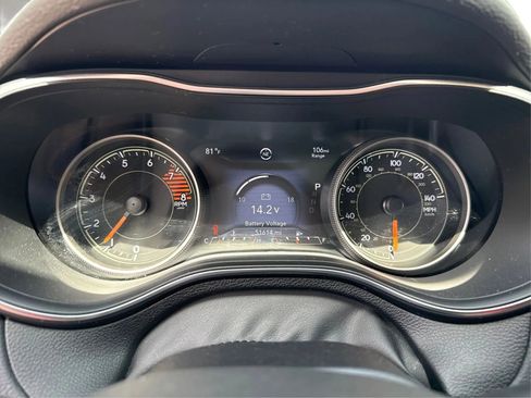 Used 2020 Jeep Cherokee Limited AWD/4WD image 17