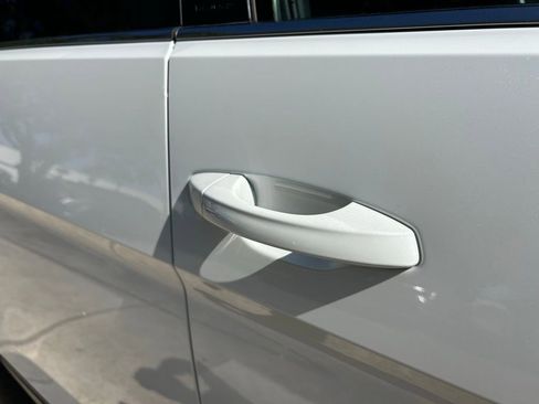 New 2026 Volkswagen Atlas Cross Sport SE image 33