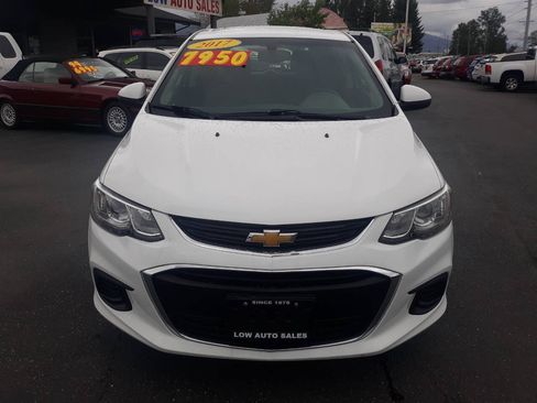 Used 2017 Chevrolet Sonic LT FWD image 8