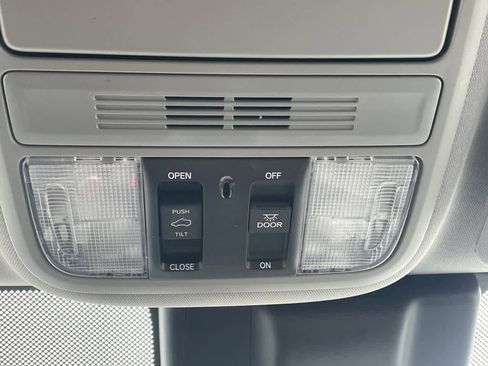 Used 2019 Honda Odyssey EX-L image 30