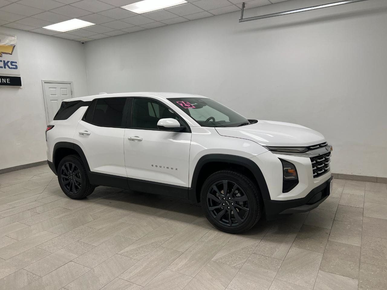 Used 2025 Chevrolet Equinox LT FWD image 76