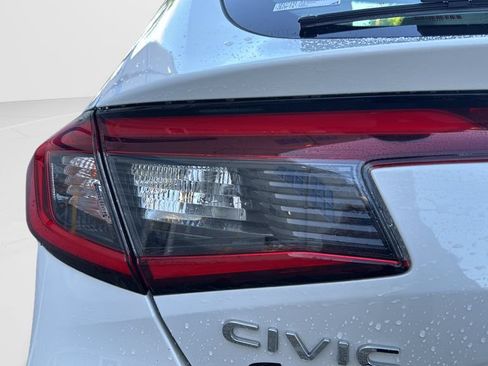 Used 2024 Honda Civic EX-L image 38