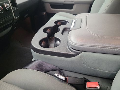 Used 2017 RAM 1500 Classic SLT RWD image 26