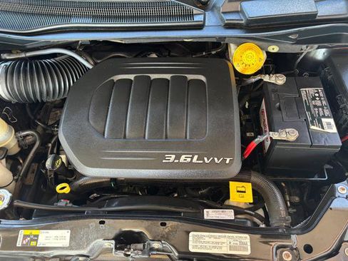 Used 2014 Dodge Grand Caravan American Value Package w/ UConnect Hands-Free Group FWD image 27