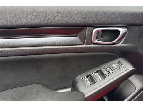 Used 2025 Honda Civic Type R image 11