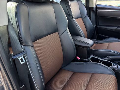 Used 2015 Toyota Corolla S FWD image 33
