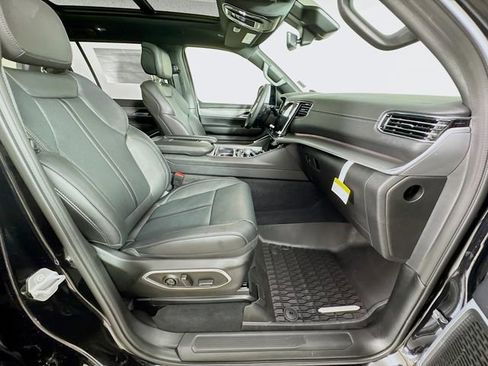 New 2026 Jeep Grand Wagoneer 4WD image 34