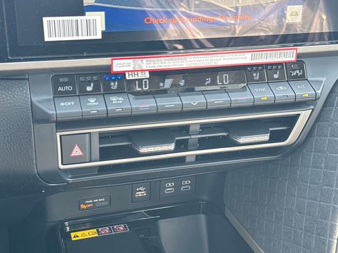 New 2026 Toyota Camry XLE AWD/4WD image 25