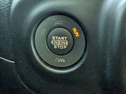 Used 2020 Jeep Wrangler Unlimited Sport S image 28