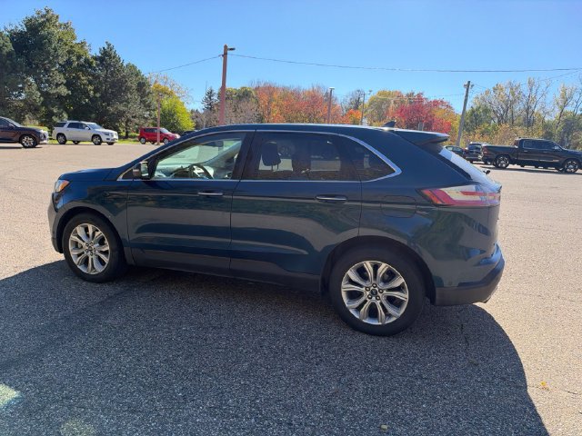 Used 2020 Ford Edge Titanium w/ Equipment Group 301A AWD/4WD image 28