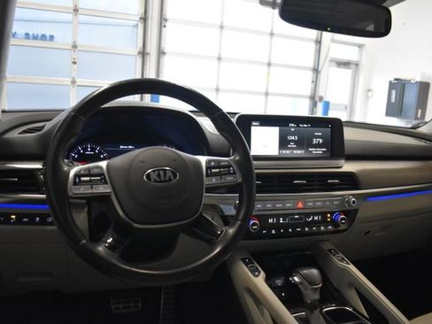 Used 2021 Kia Telluride SX w/ SX Prestige Package image 22