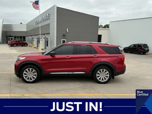Certified 2022 Ford Explorer Limited w/ Equipment Group 301A AWD/4WD image 2