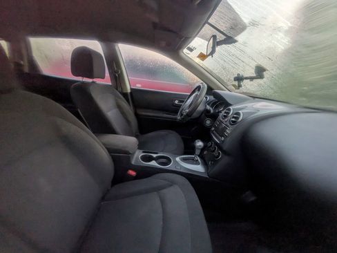 Used 2015 Nissan Rogue S w/ Convenience Package image 9