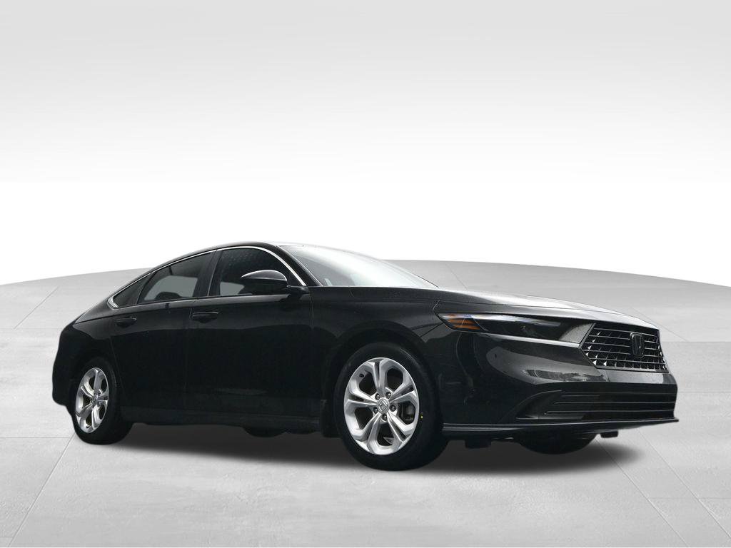 Used 2025 Honda Accord LX image 36